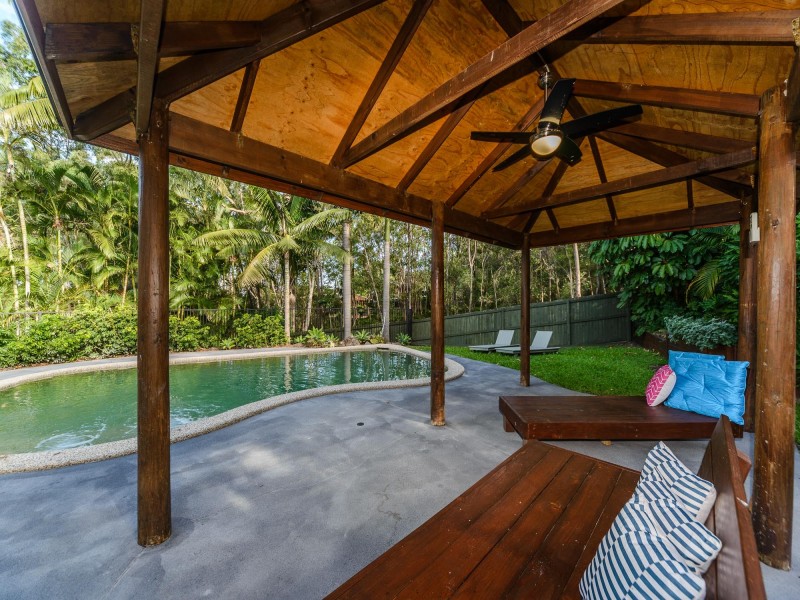 11 Dromana Crescent, Helensvale QLD 4212