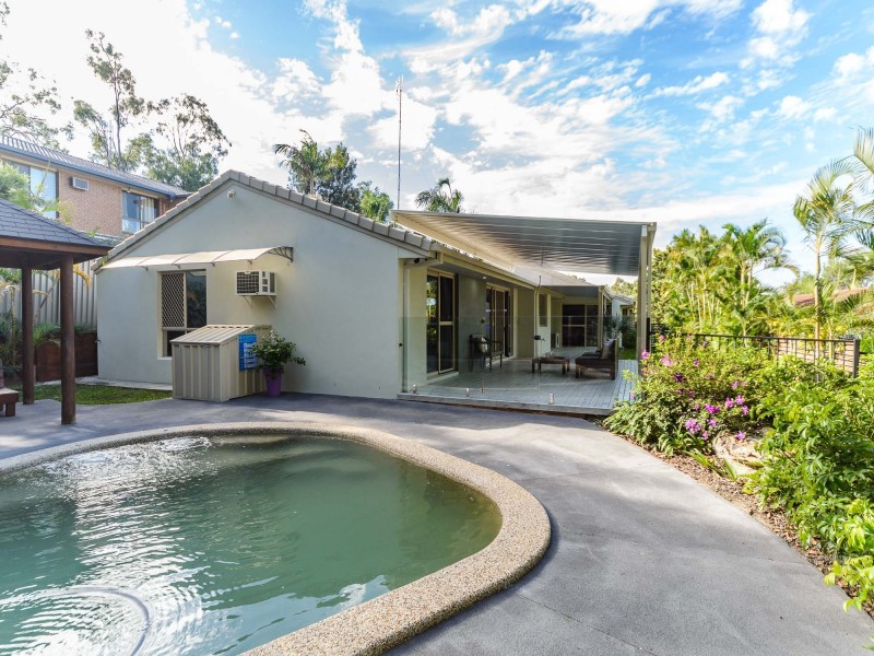 11 Dromana Crescent, Helensvale QLD 4212