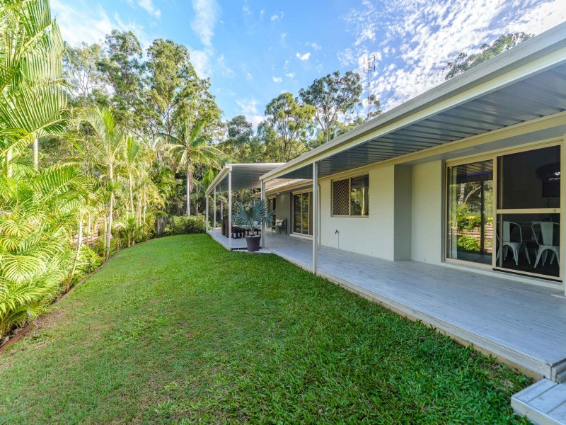 11 Dromana Crescent, Helensvale QLD 4212