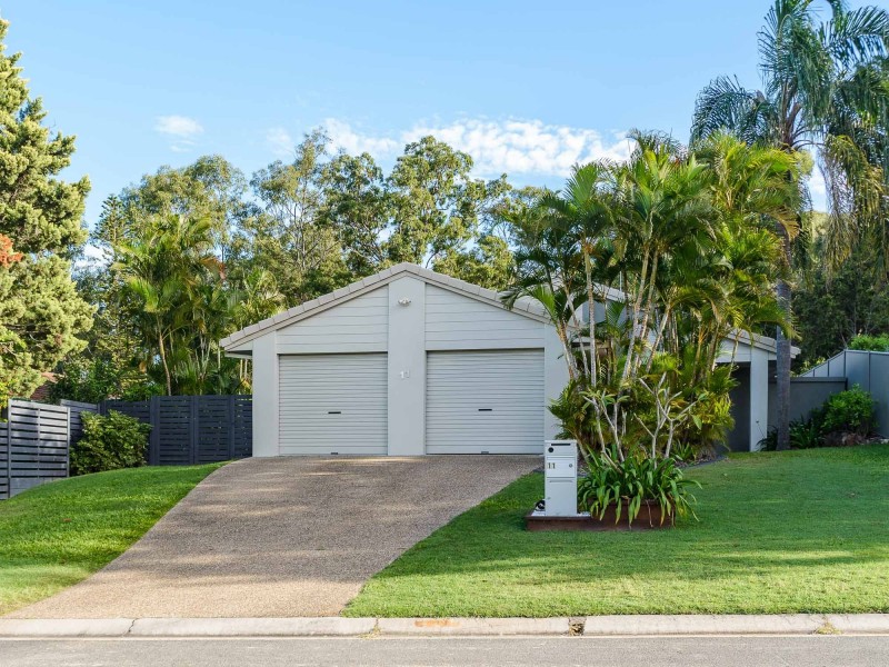 11 Dromana Crescent, Helensvale QLD 4212