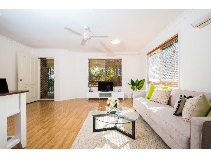 5 Rosedale Place, Helensvale QLD 4212