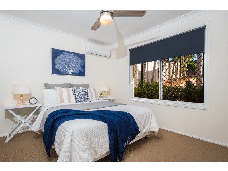 5 Rosedale Place, Helensvale QLD 4212