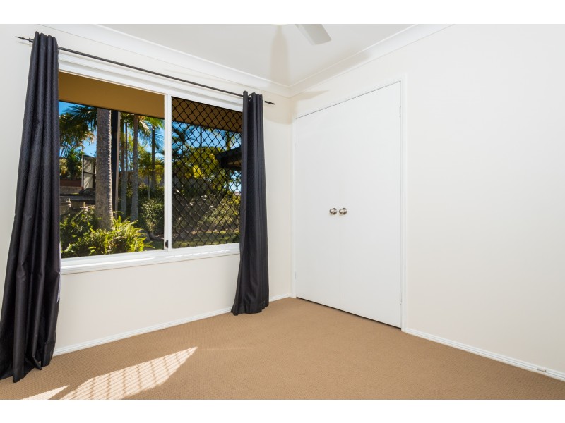 5 Rosedale Place, Helensvale QLD 4212