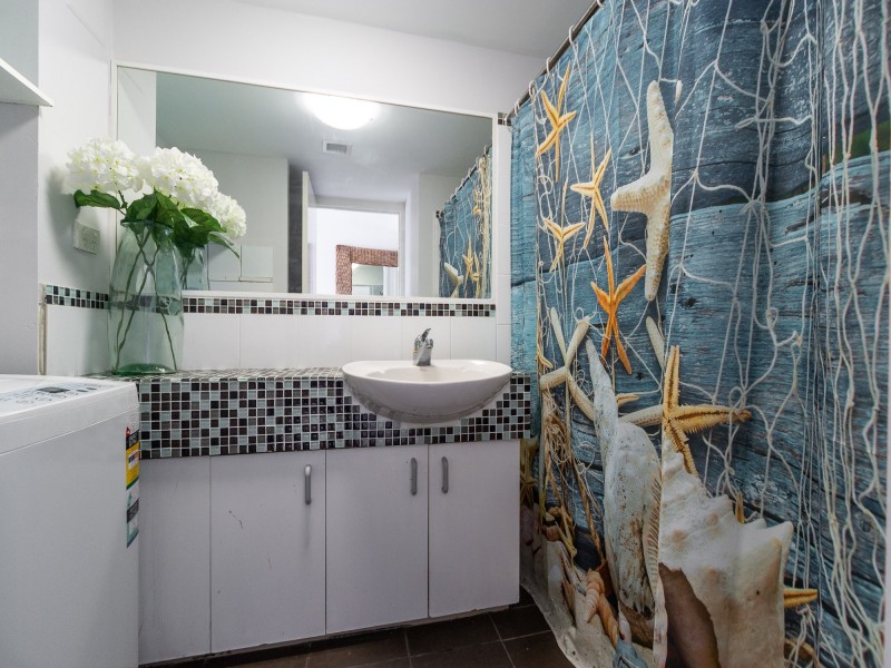 24/22 Jennifer Avenue, Runaway Bay QLD 4216