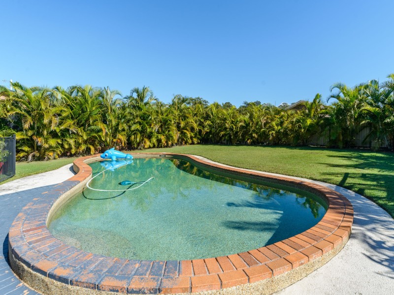 182 Discovery Drive, Helensvale QLD 4212