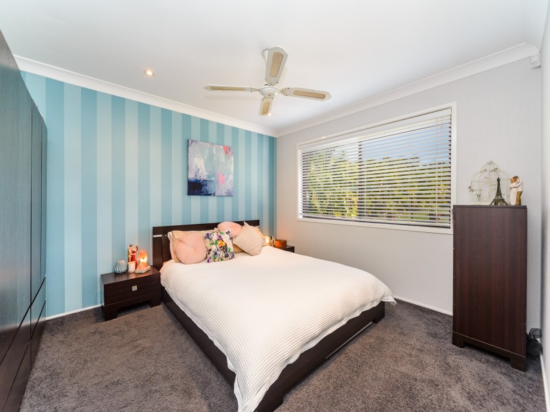 182 Discovery Drive, Helensvale QLD 4212