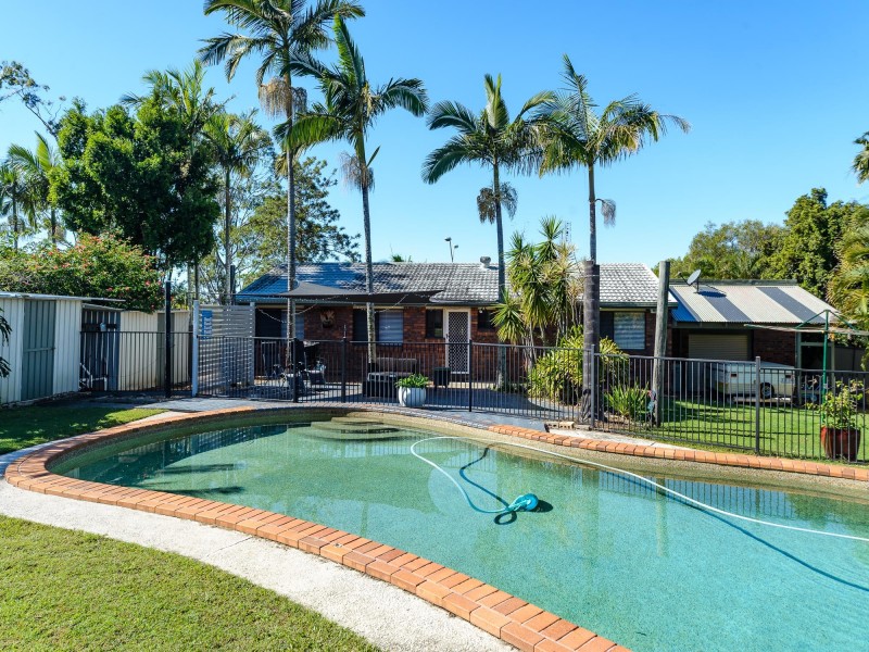 182 Discovery Drive, Helensvale QLD 4212