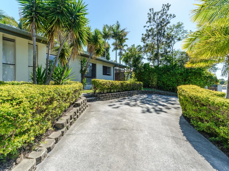182 Discovery Drive, Helensvale QLD 4212