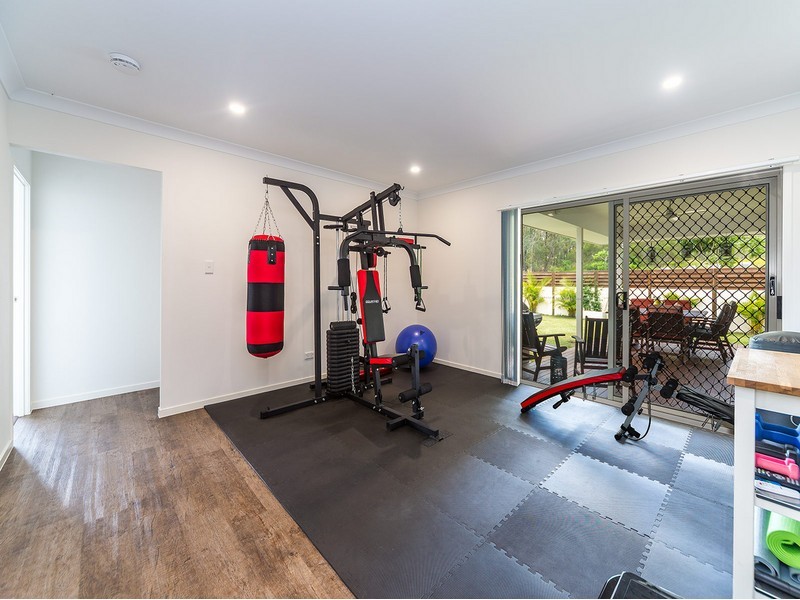 22 Longstaff Crescent, Pimpama QLD 4209