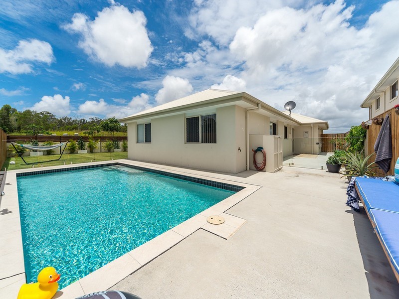 22 Longstaff Crescent, Pimpama QLD 4209