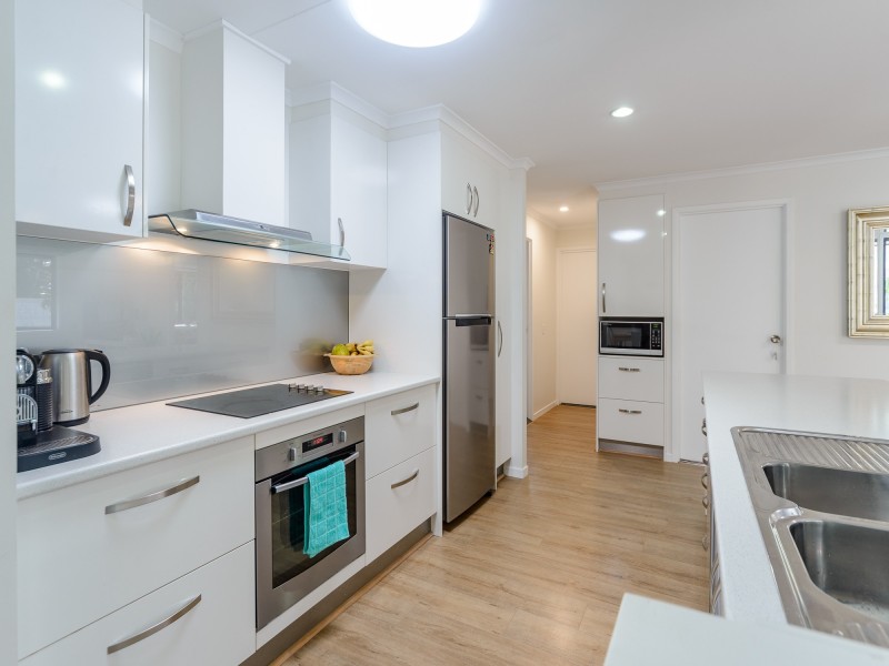 9 Robe Court, Helensvale QLD 4212