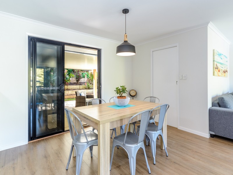 9 Robe Court, Helensvale QLD 4212