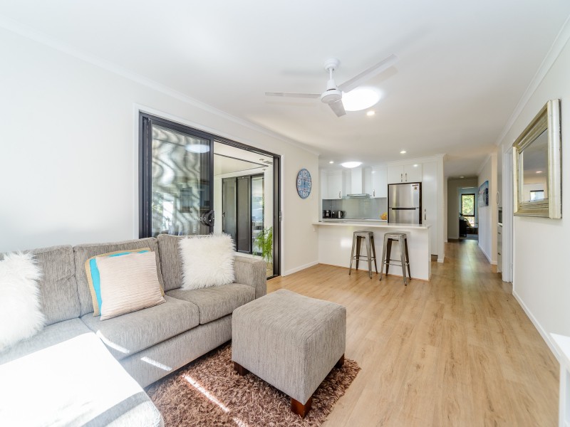 9 Robe Court, Helensvale QLD 4212