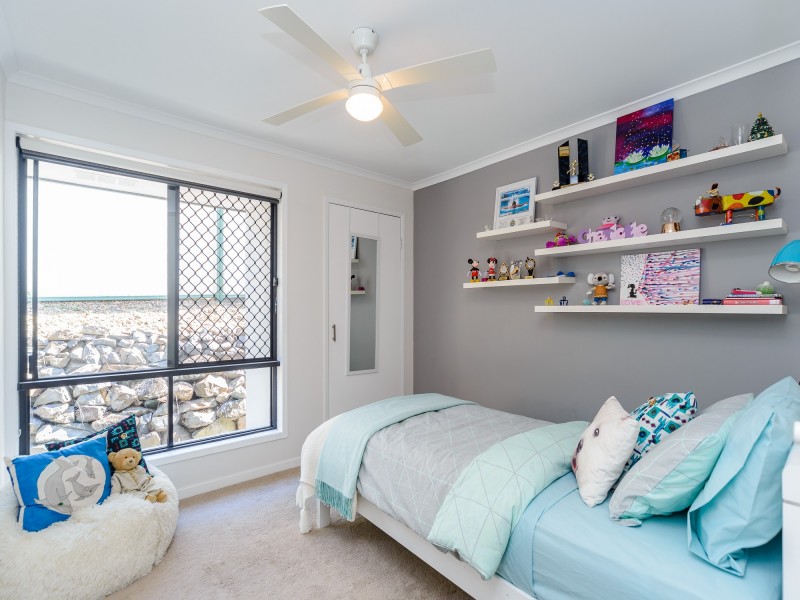 9 Robe Court, Helensvale QLD 4212