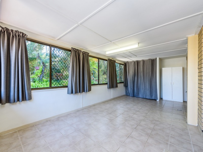 24 Parkes Drive, Helensvale QLD 4212