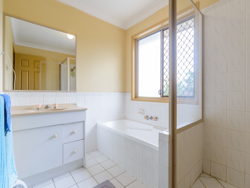 148 Universal Street, Oxenford QLD 4210