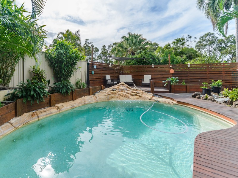 12 Dromana Crescent, Helensvale QLD 4212
