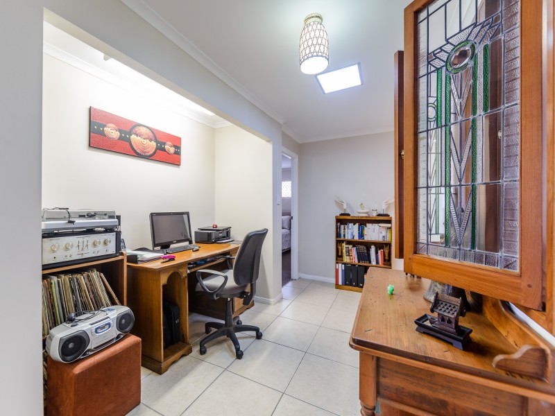 12 Dromana Crescent, Helensvale QLD 4212