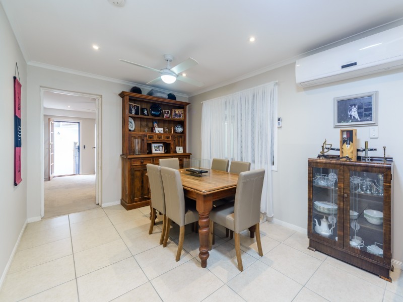 12 Dromana Crescent, Helensvale QLD 4212