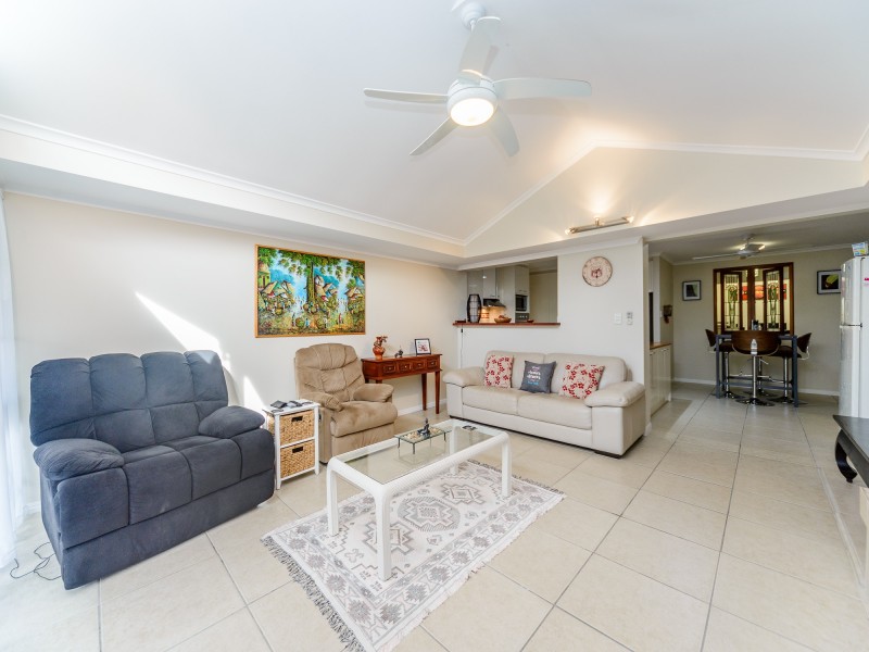 12 Dromana Crescent, Helensvale QLD 4212