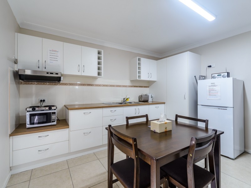 12 Dromana Crescent, Helensvale QLD 4212