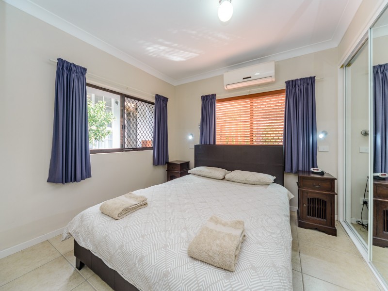 12 Dromana Crescent, Helensvale QLD 4212