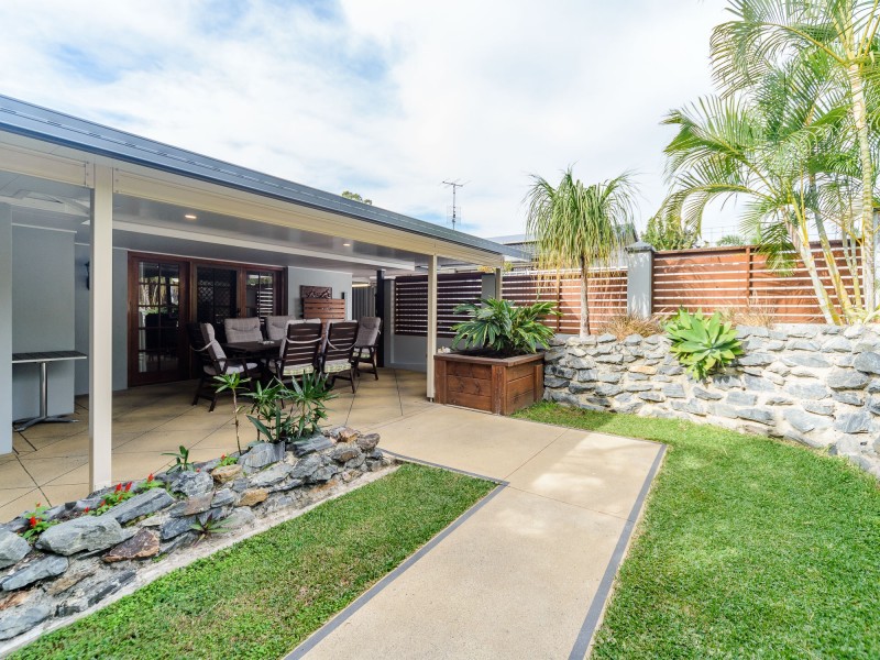 12 Dromana Crescent, Helensvale QLD 4212