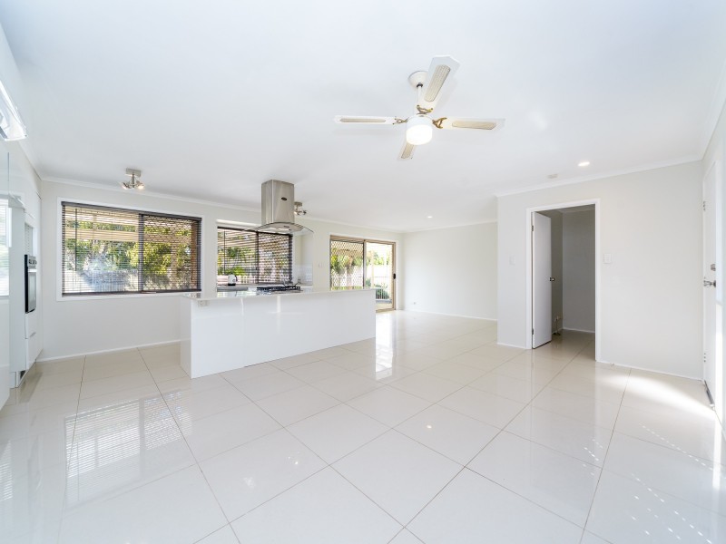 34 Kingaroy Avenue, Helensvale QLD 4212