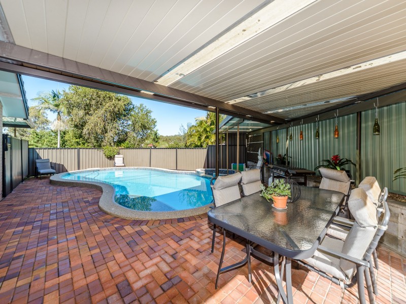 9 Eildon Place, Helensvale QLD 4212
