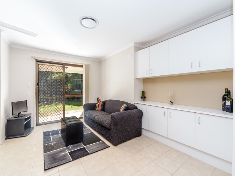 9 Eildon Place, Helensvale QLD 4212