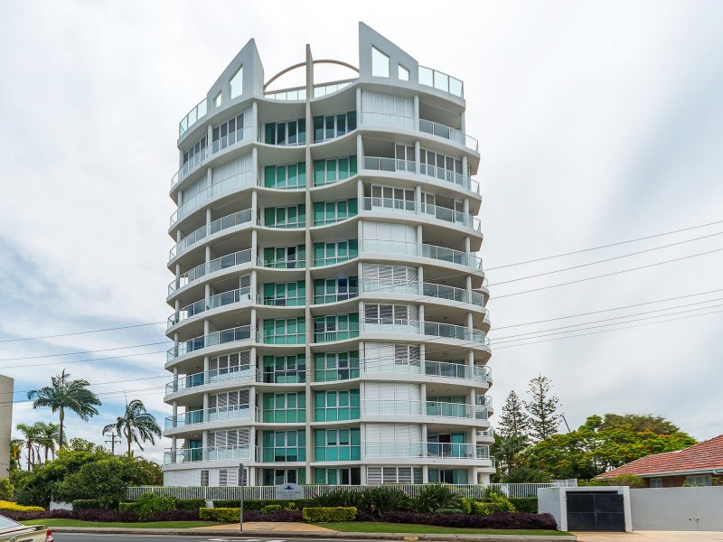 4/242 Marine Parade, Labrador QLD 4215