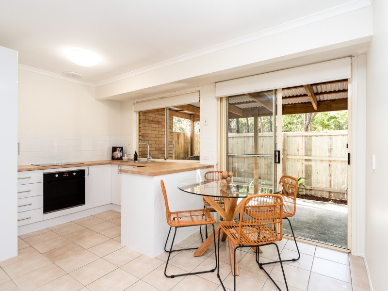 2/34-42 Fig Tree Court, Oxenford QLD 4210