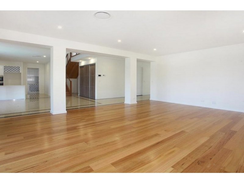 63 Southaven Drive, Helensvale QLD 4212