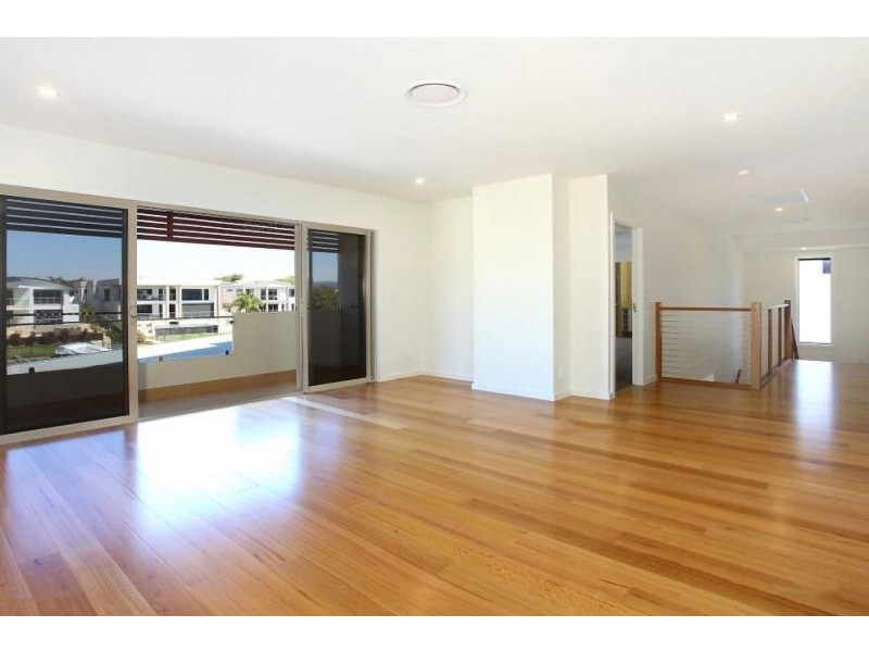 63 Southaven Drive, Helensvale QLD 4212