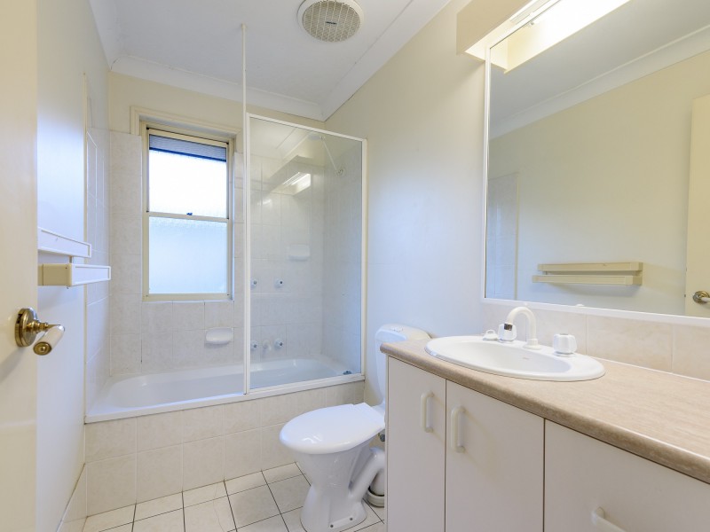 5/8 Doyalson Place, Helensvale QLD 4212