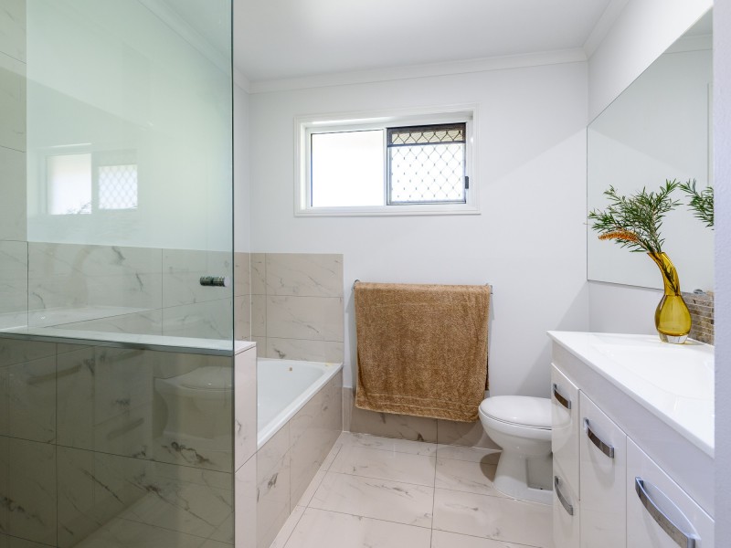 2 Marple Street, Oxenford QLD 4210