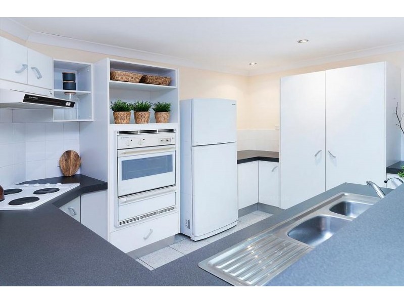 32 Babirra Street, Hope Island QLD 4212