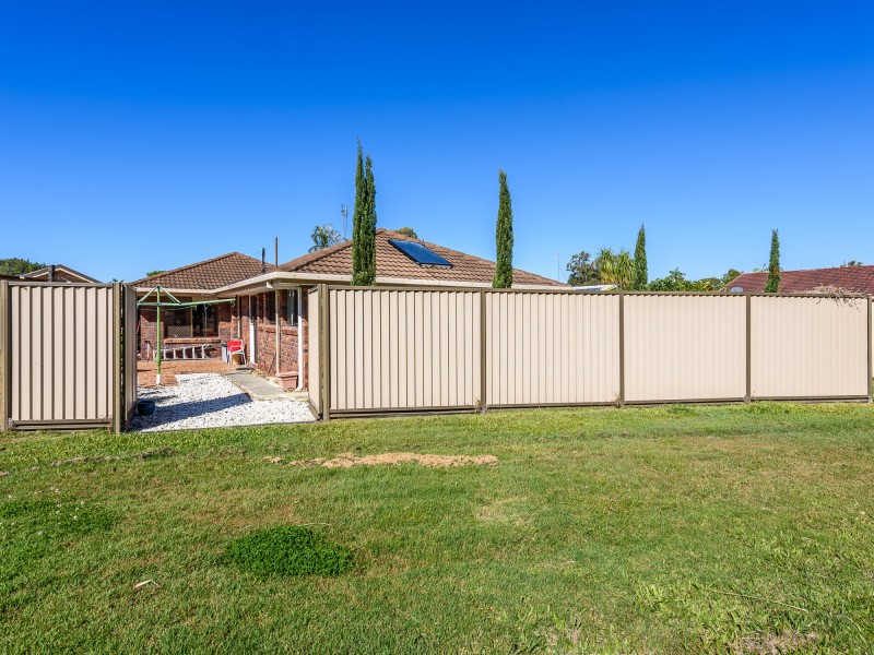 4 Minden Crescent, Helensvale QLD 4212