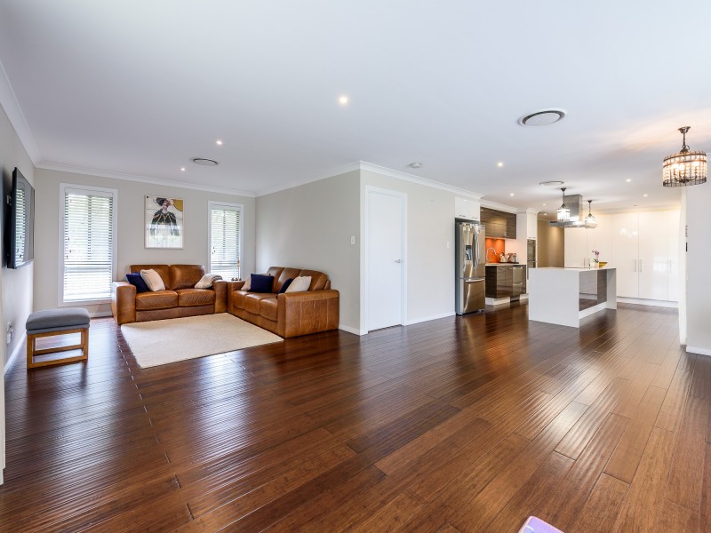 6A Deagon Drive, Runaway Bay QLD 4216