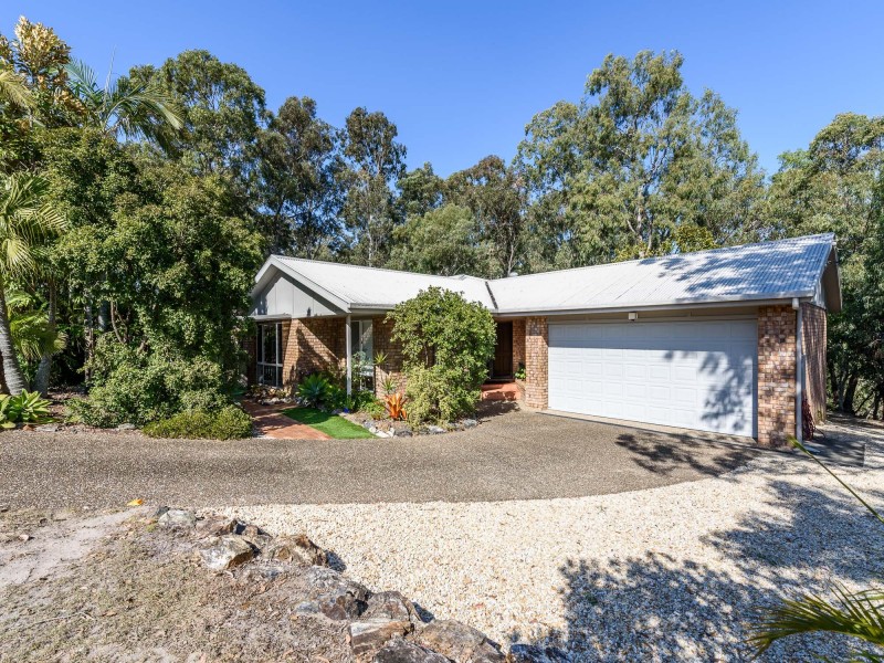 10 Riverdowns Crescent, Helensvale QLD 4212