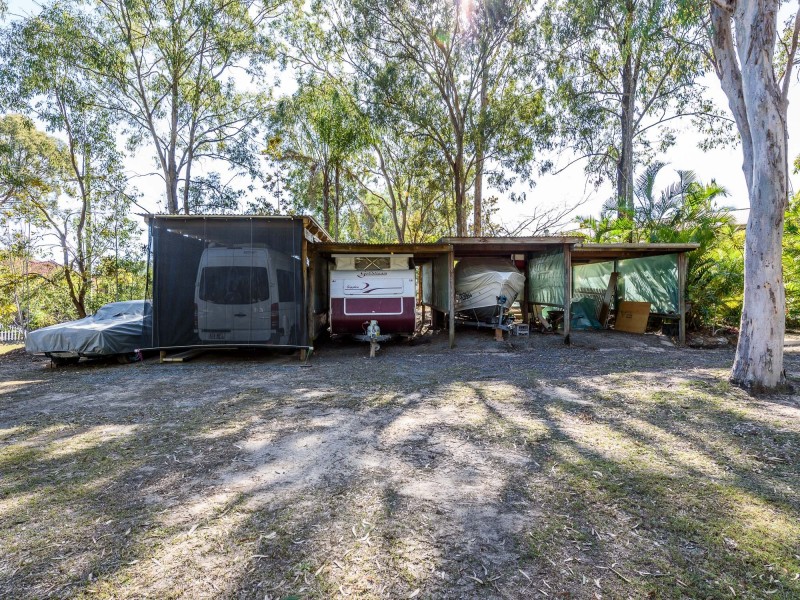 10 Riverdowns Crescent, Helensvale QLD 4212