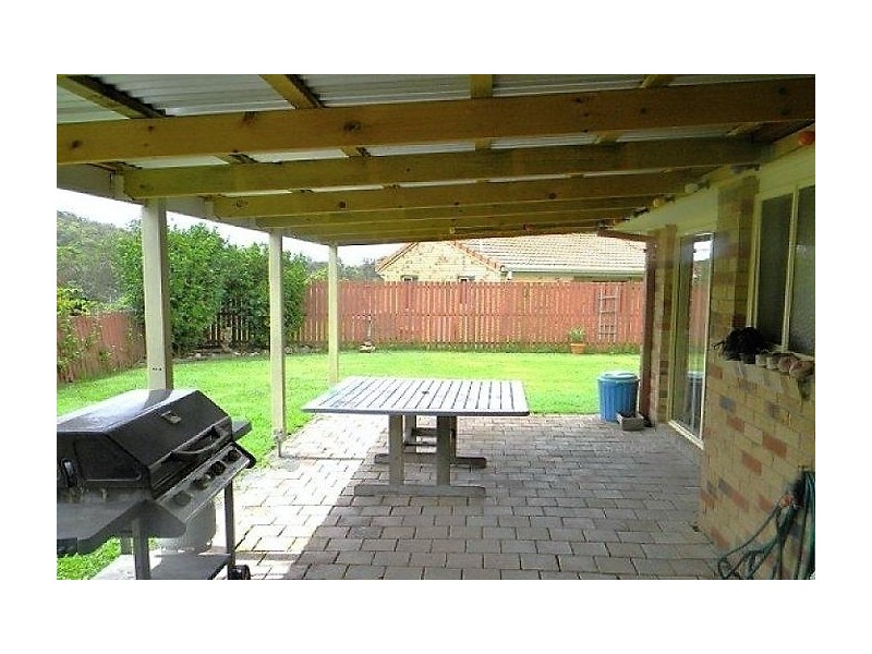 9 Weka Street, Oxenford QLD 4210