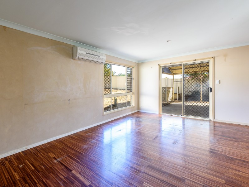 207 Mildura Drive, Helensvale QLD 4212