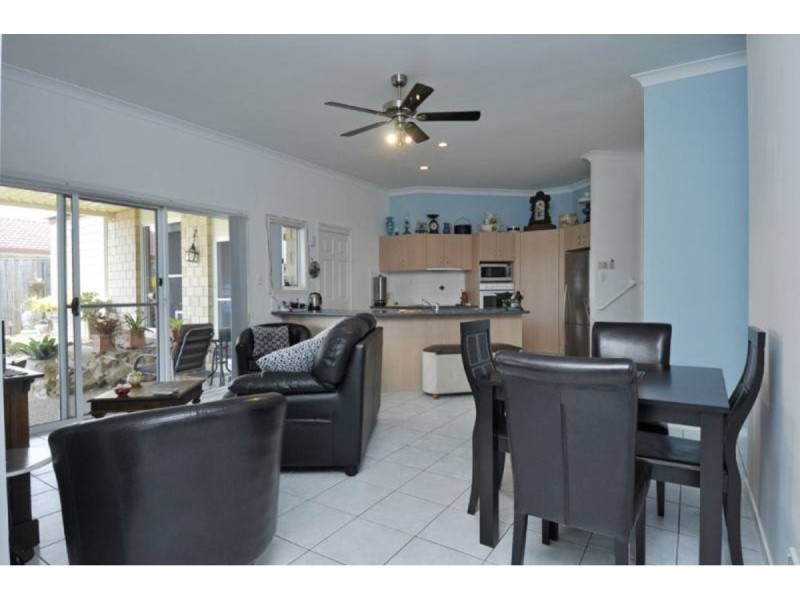 24 Manra Way, Pacific Pines QLD 4211