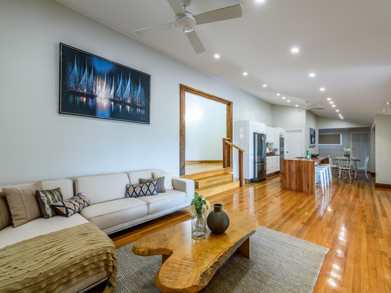 38 Ridgevale Drive, Helensvale QLD 4212