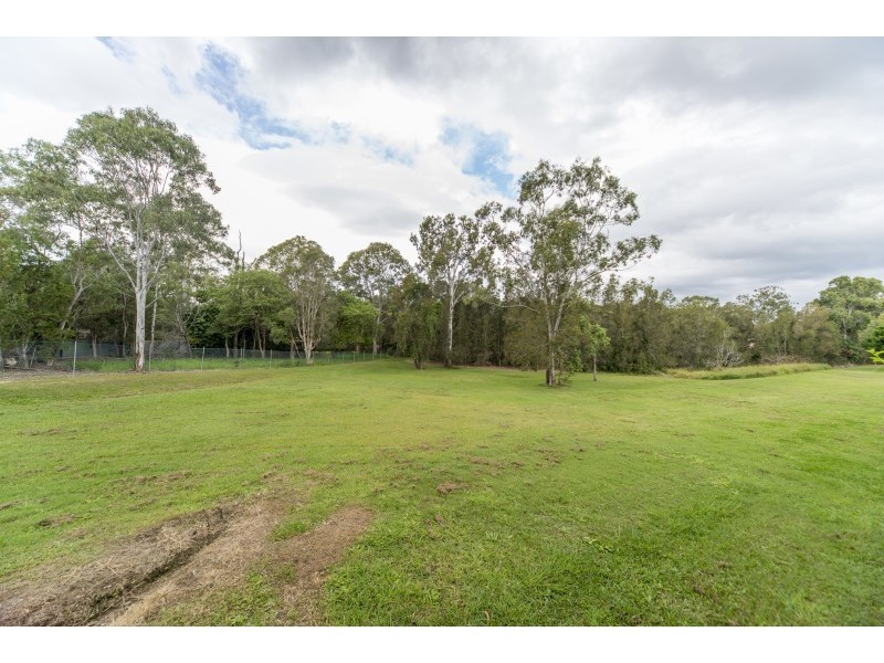 248 Mildura Drive, Helensvale QLD 4212