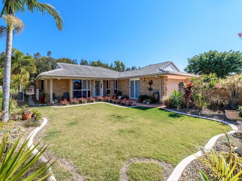 8 Westpark Court, Helensvale QLD 4212