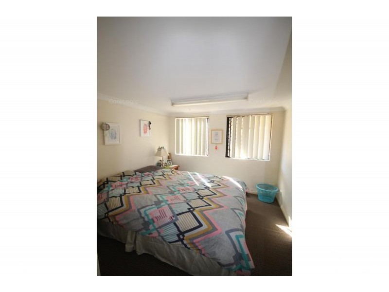 1/2 Broad Street, Labrador QLD 4215
