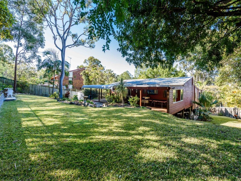 22 Camden Court, Helensvale QLD 4212