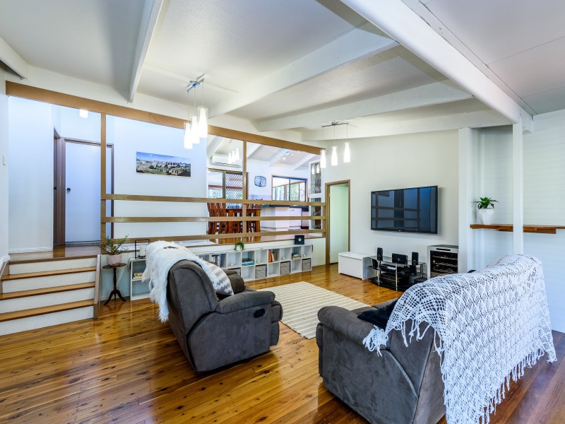 22 Camden Court, Helensvale QLD 4212